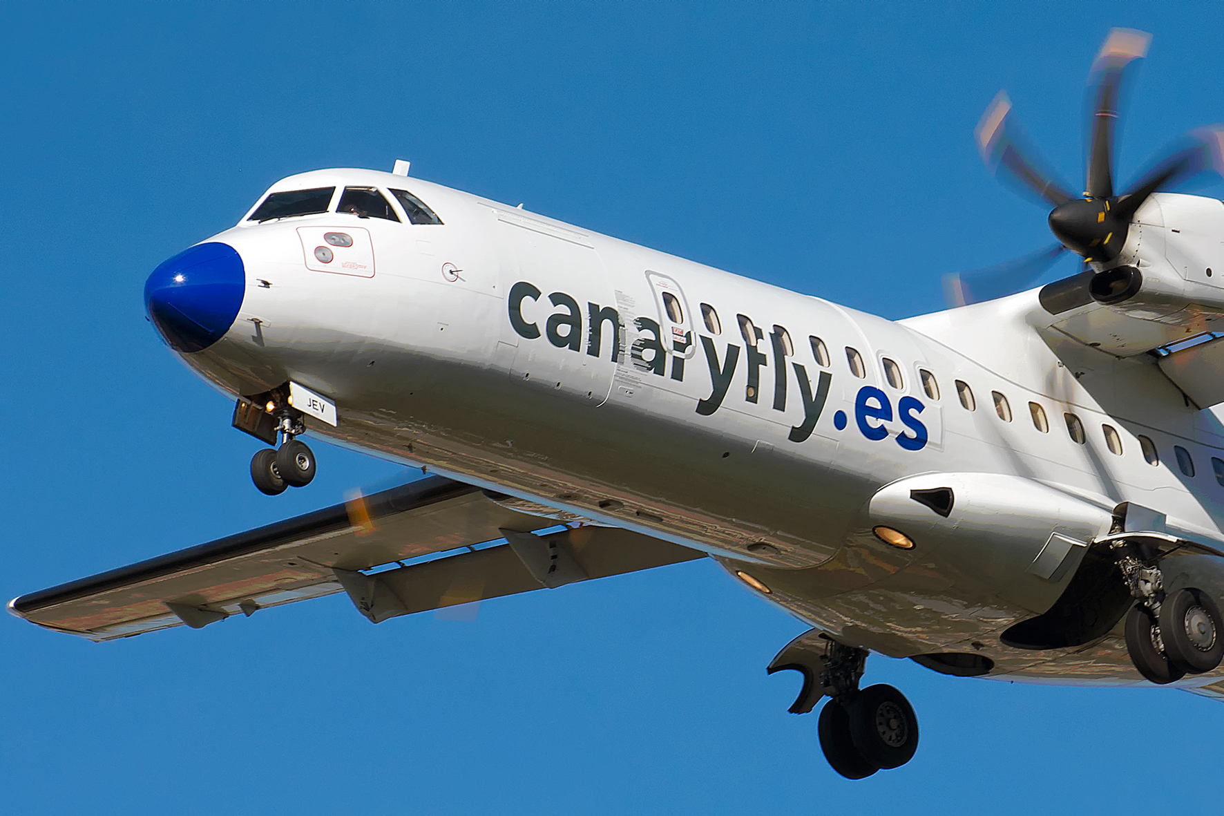 Canaryfly refuerza sus conexiones entre El Hierro y Tenerife con 1.200 plazas aéreas semanales