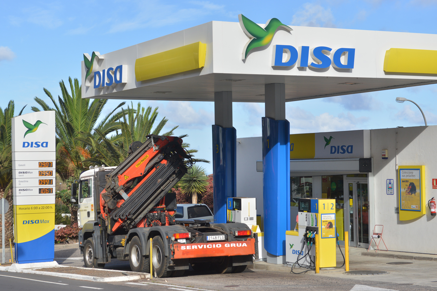 El Gobierno realizará inspecciones en gasolineras de las islas para verificar el cumplimiento del descuento de combustible