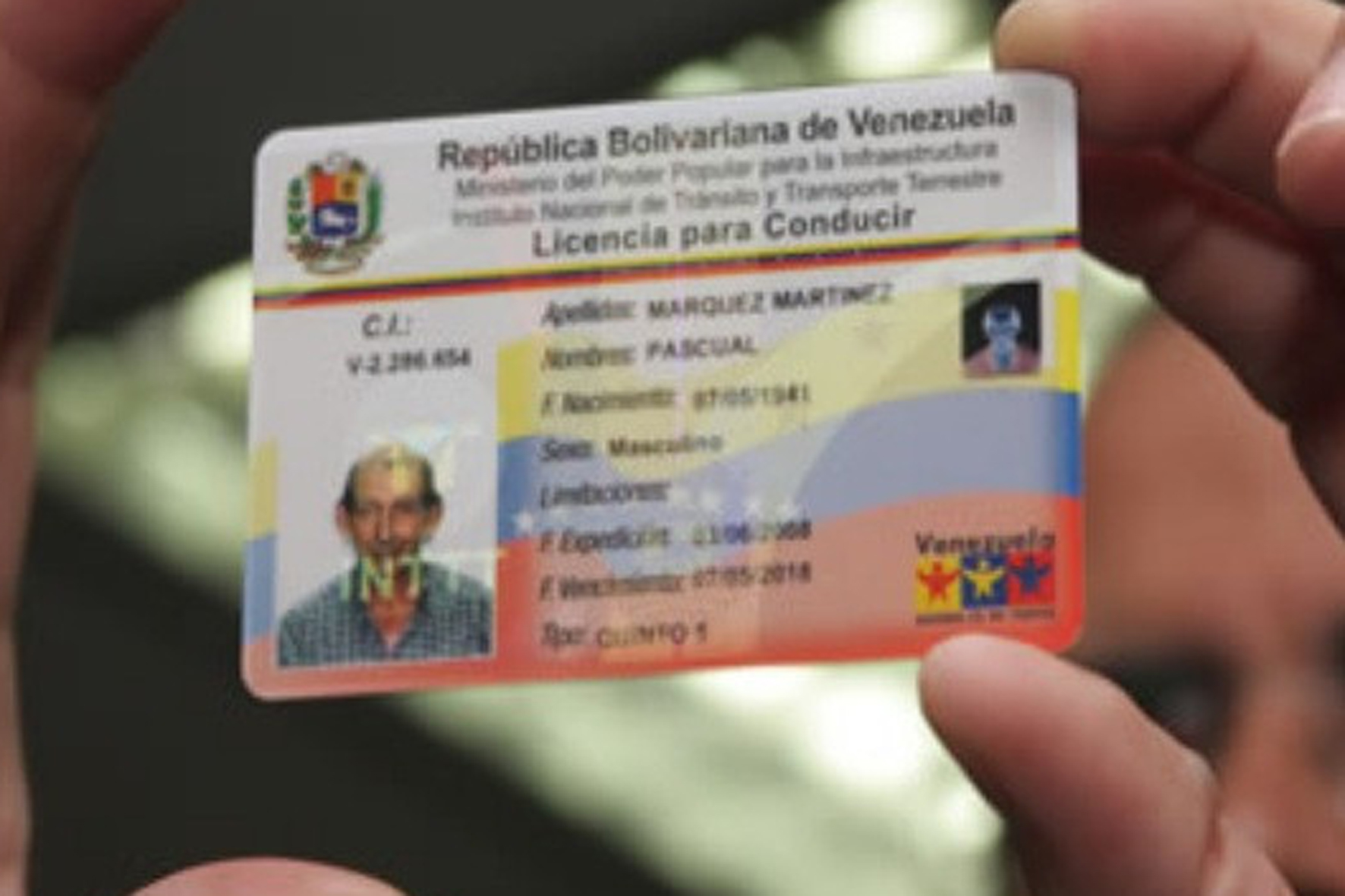 Los venezolanos residentes en España podrán canjear su carnet de conducir a partir de 22 de julio