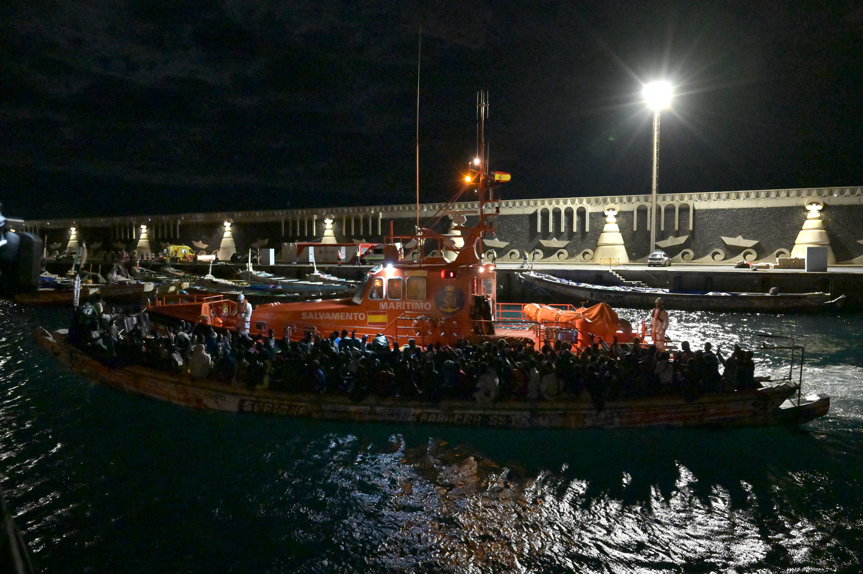 Un total de 180 migrantes arriban a El Hierro entre la noche de ayer