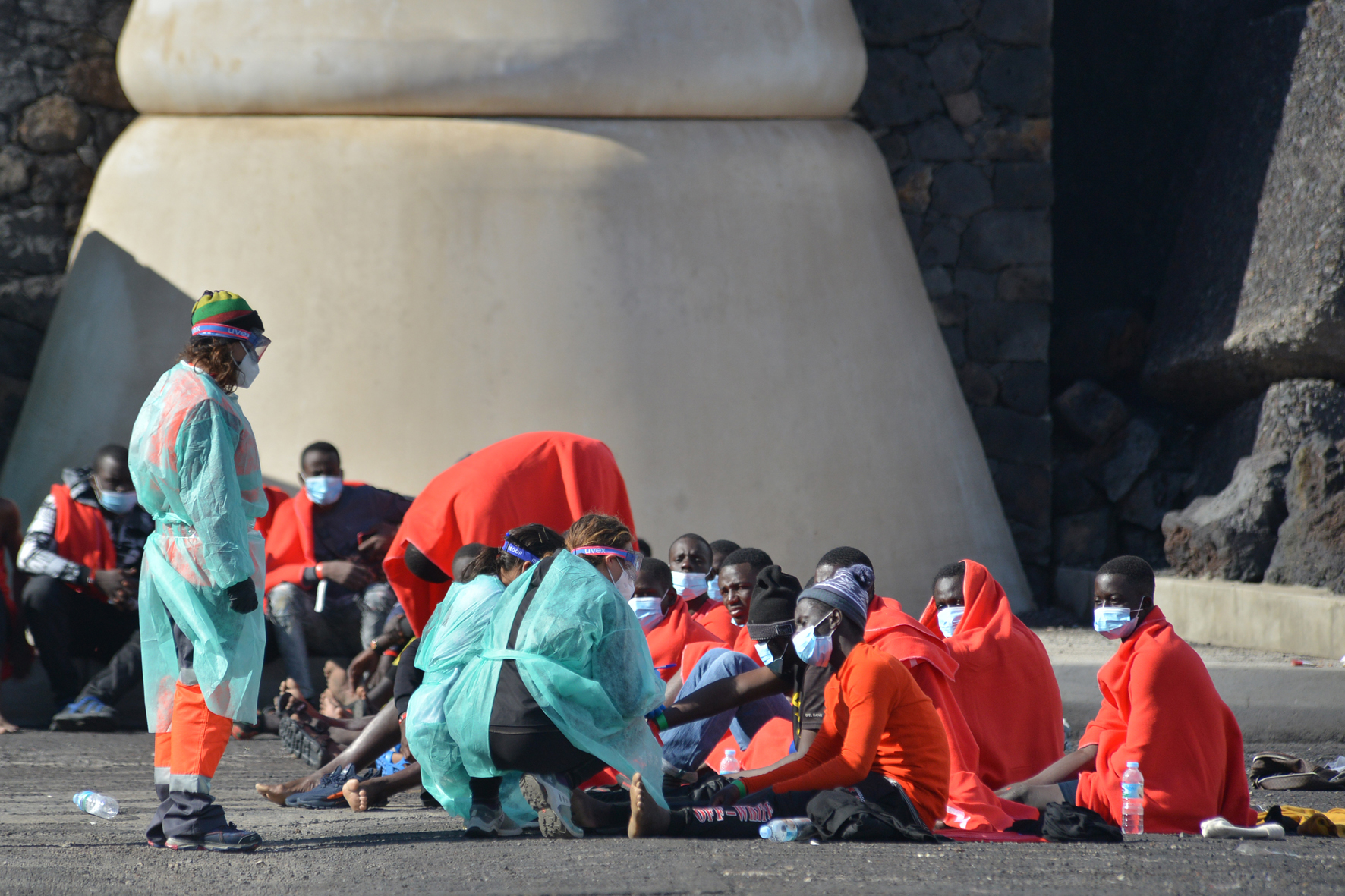 Llega un nuevo cayuco a El Hierro con 65 inmigrantes a bordo
