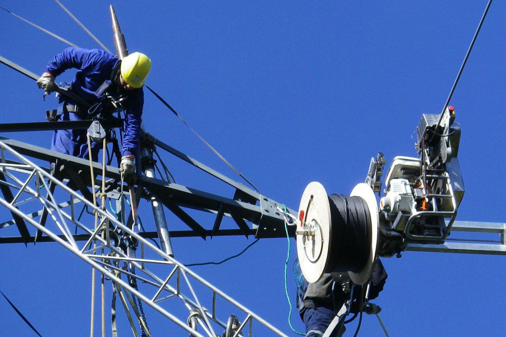 AHI reclama al Cabildo que no permita los cortes de telefonía y fibra óptica en pueblos de la isla