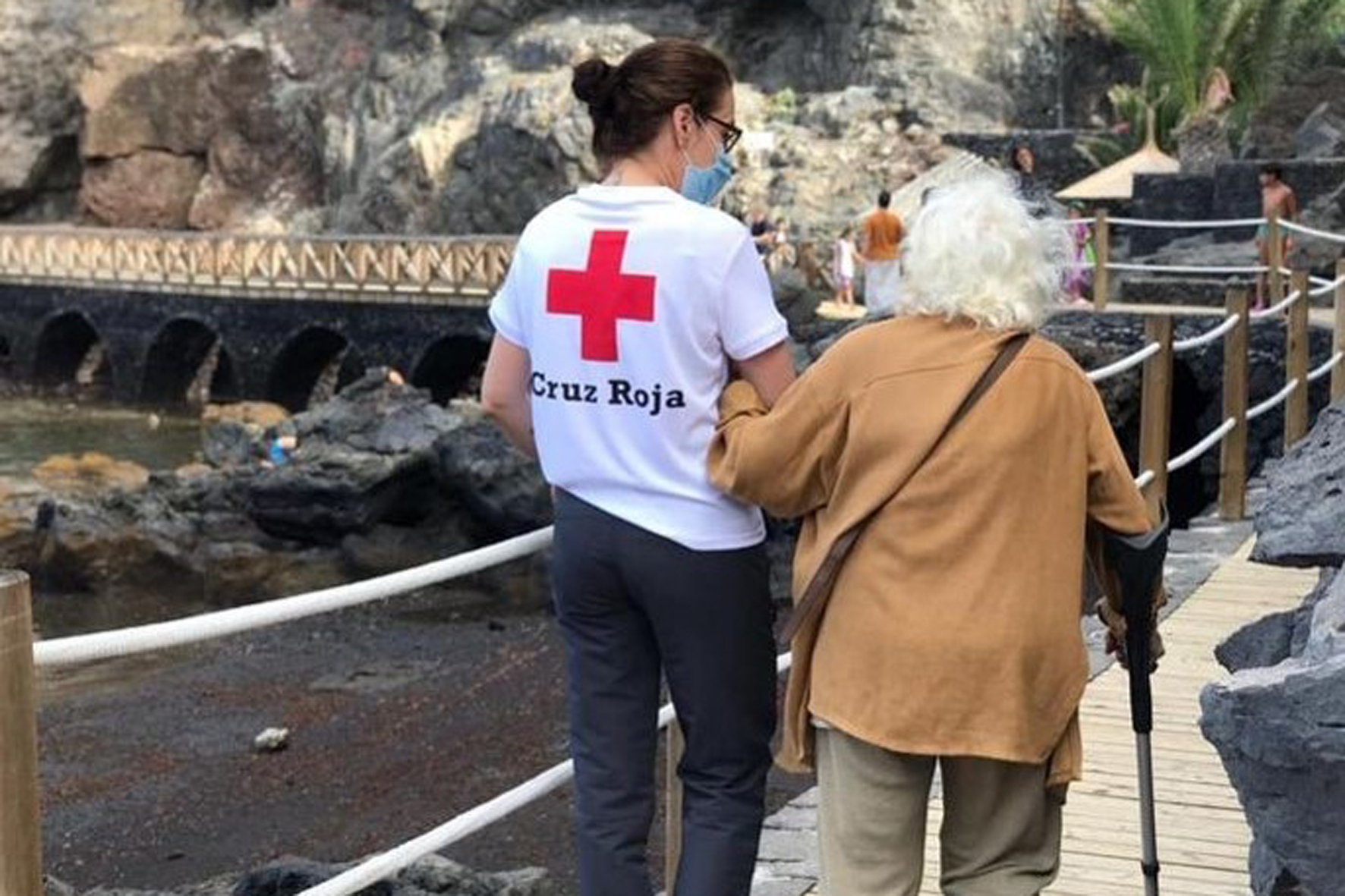 Más de 4.400 personas reciben apoyo desde el área de Intervención Social y El Plan RESPONDE de Cruz Roja en El Hierro