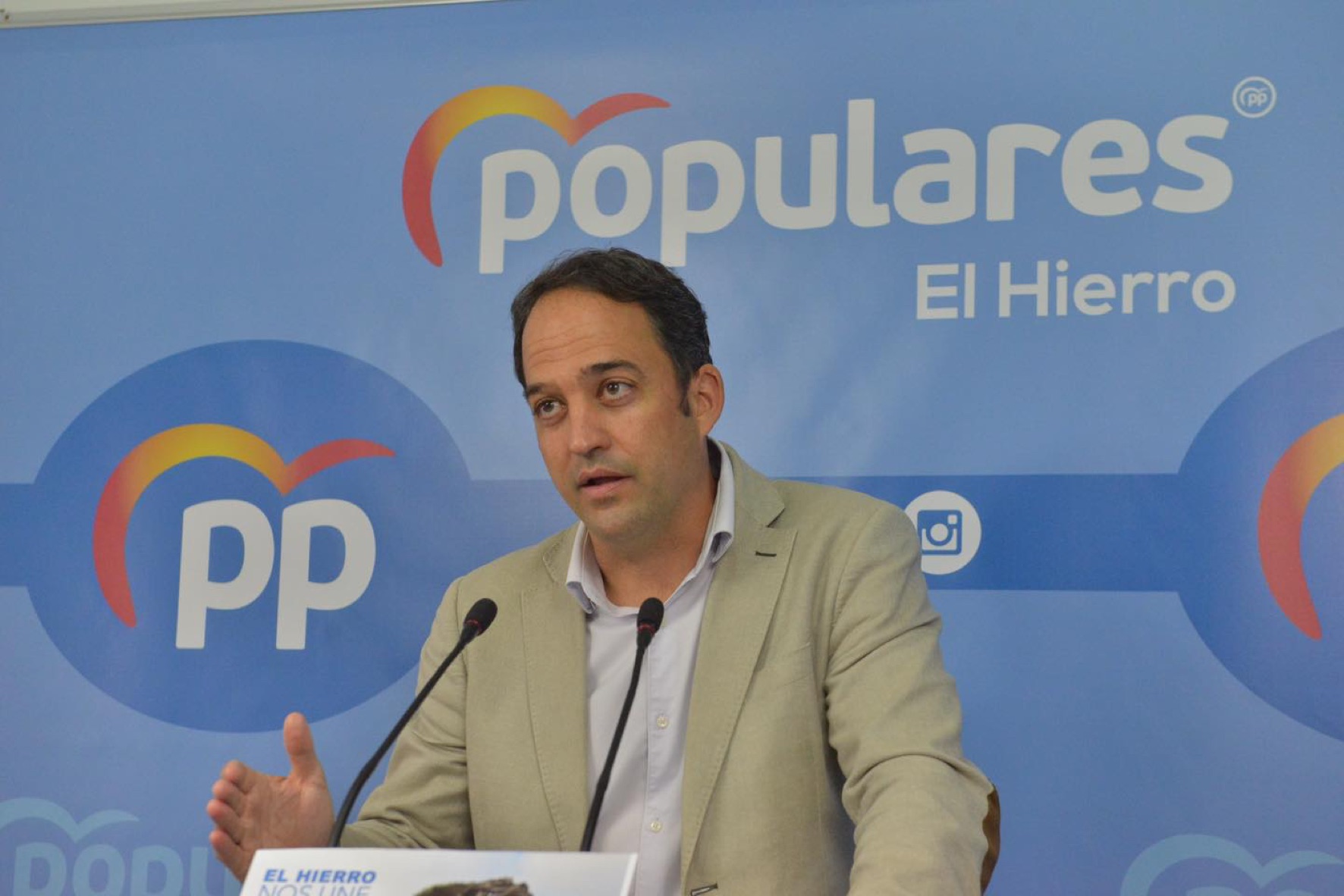  Juan Manuel García Casañas, con un apoyo del 99,8 por ciento de los votos, seguirá al frente del Partido Popular en El Hierro durante los próximos cuatro años