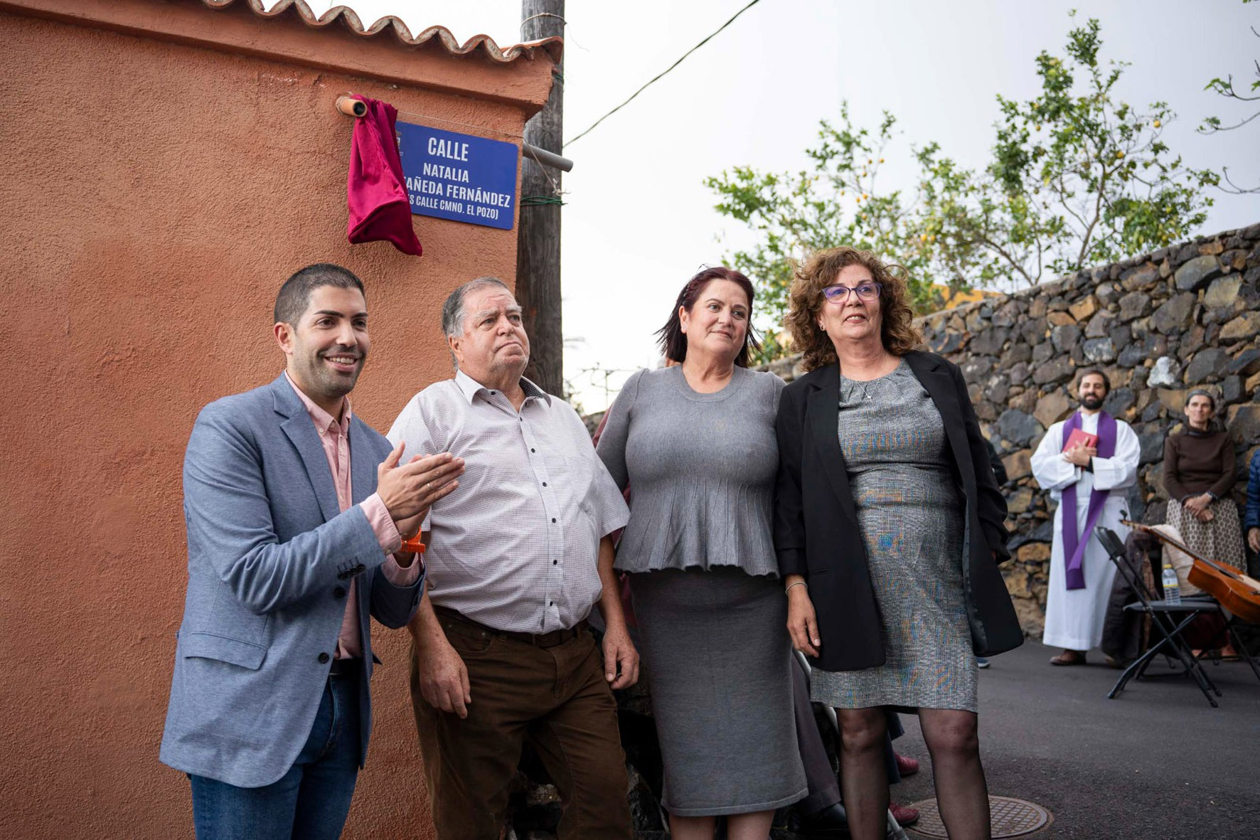 El Ayuntamiento dedica una calle a Natalia Castañeda Fernández, en el pueblo de Los Llanillos en La Frontera