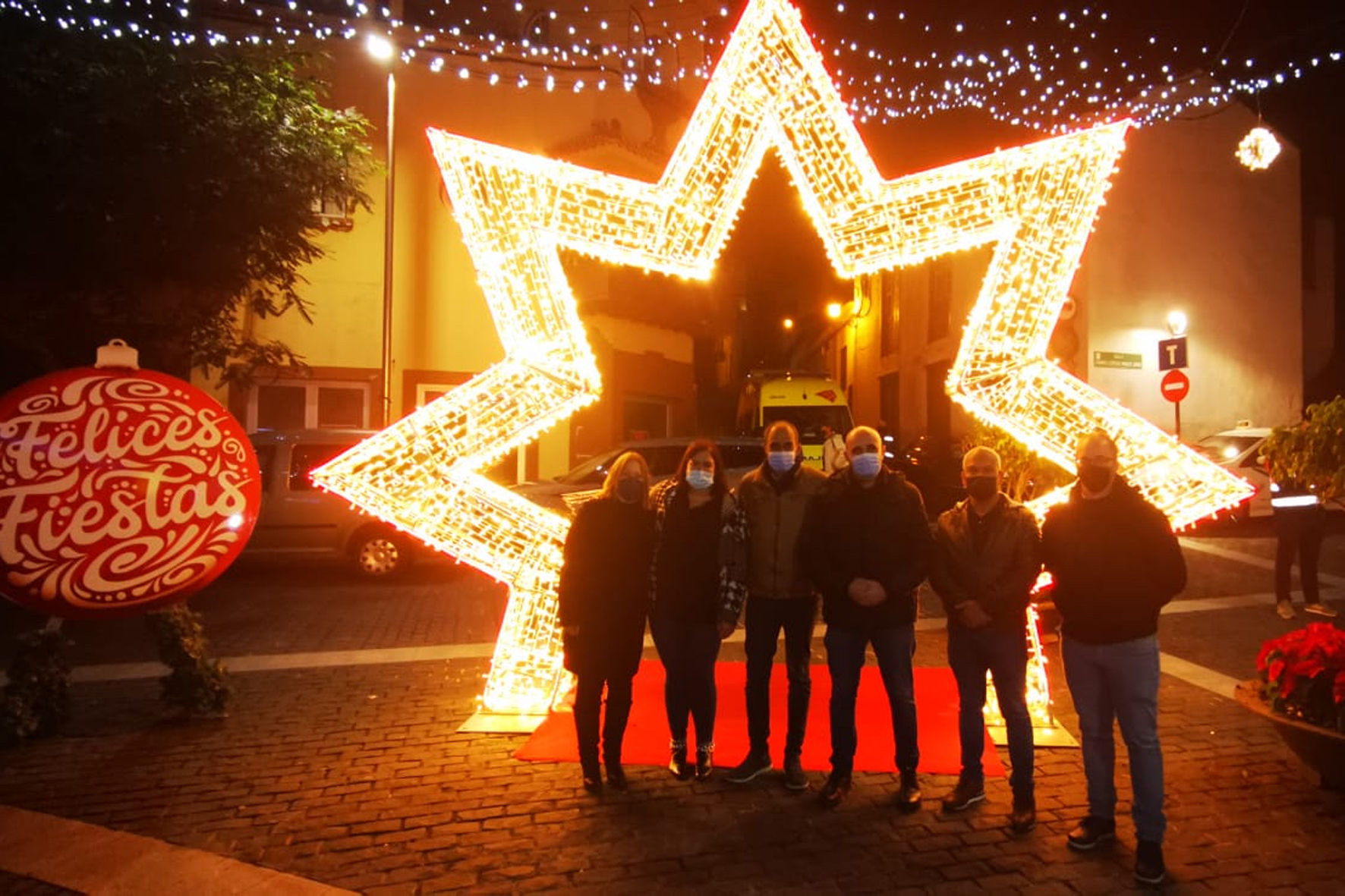 Valverde da la bienvenida a la Navidad con el tradicional encendido de luces