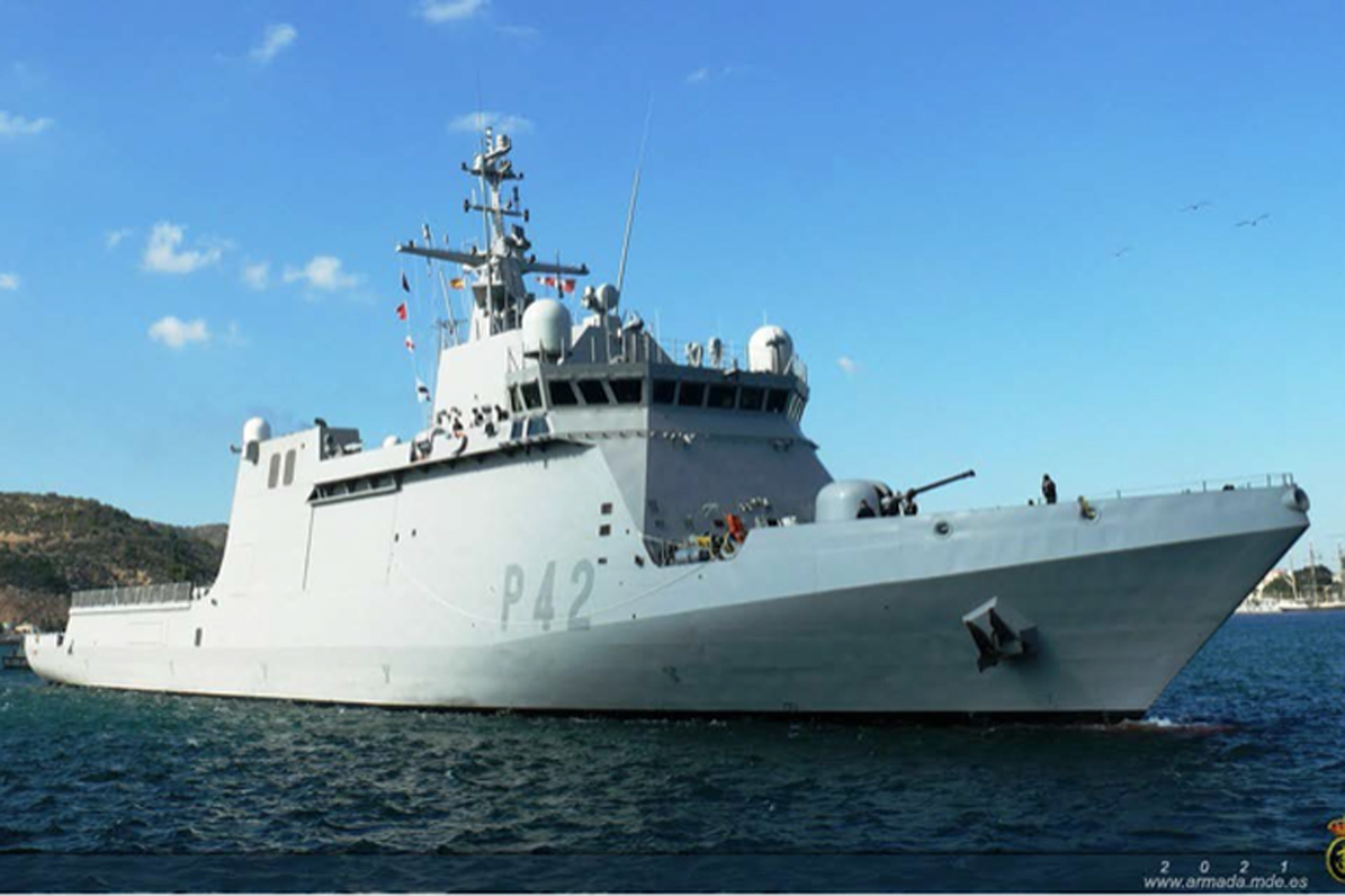 El buque de la Armada BAM “Rayo” ofrecerá una Jornada de puertas en El Hierro, dentro de una operación de vigilancia en aguas canarias