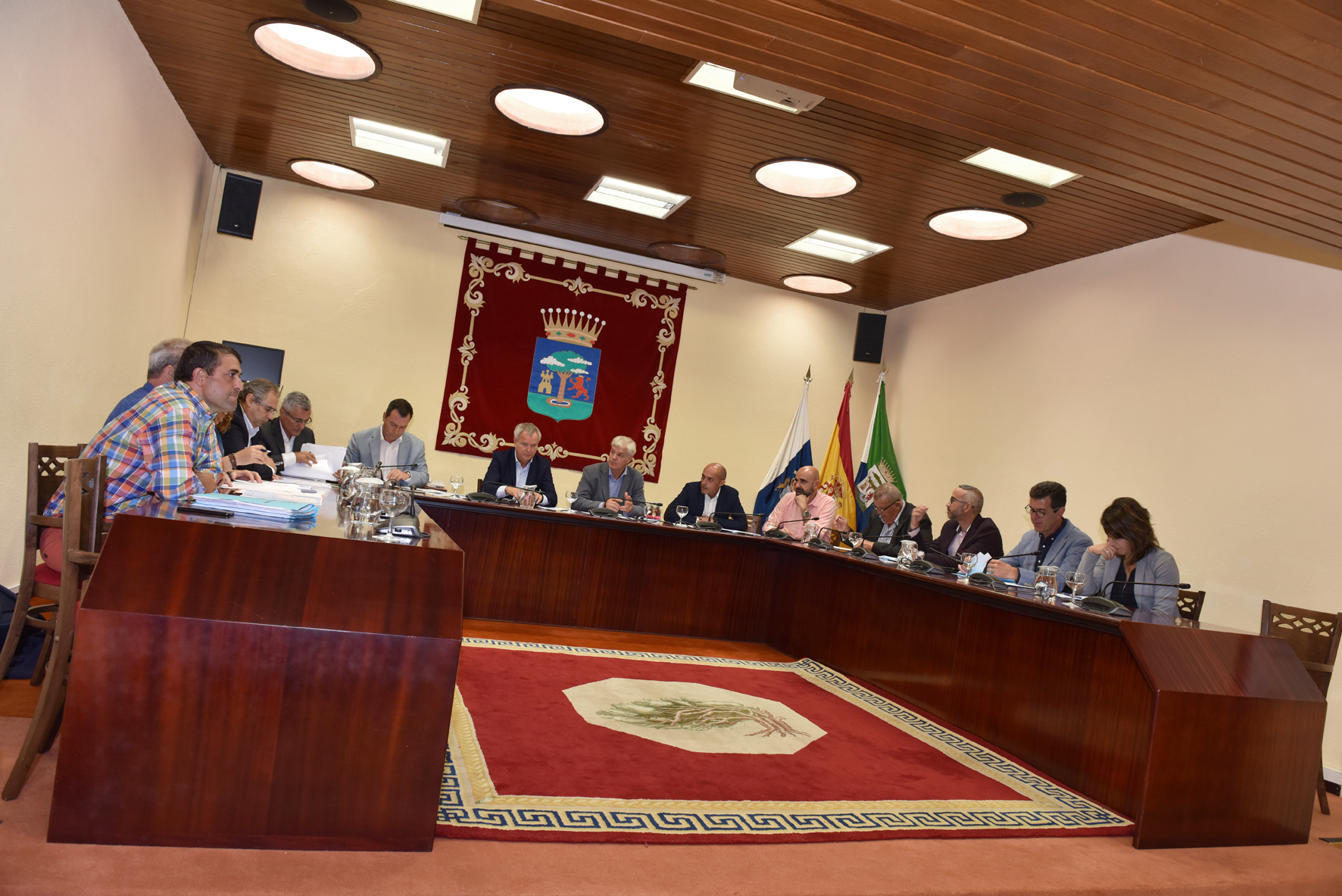 Gobierno de Canarias y Cabildo de El Hierro cierran un acuerdo para ejecutar el Convenio de Carreteras