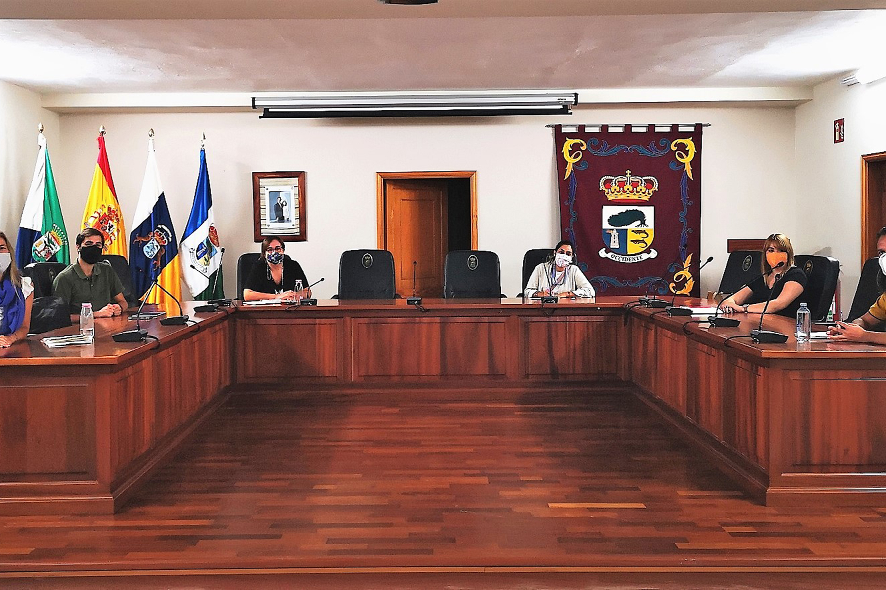 Ayuntamiento de La Frontera, Cruz Roja y Cáritas se reúnen para mejorar la atención de las familias vulnerables