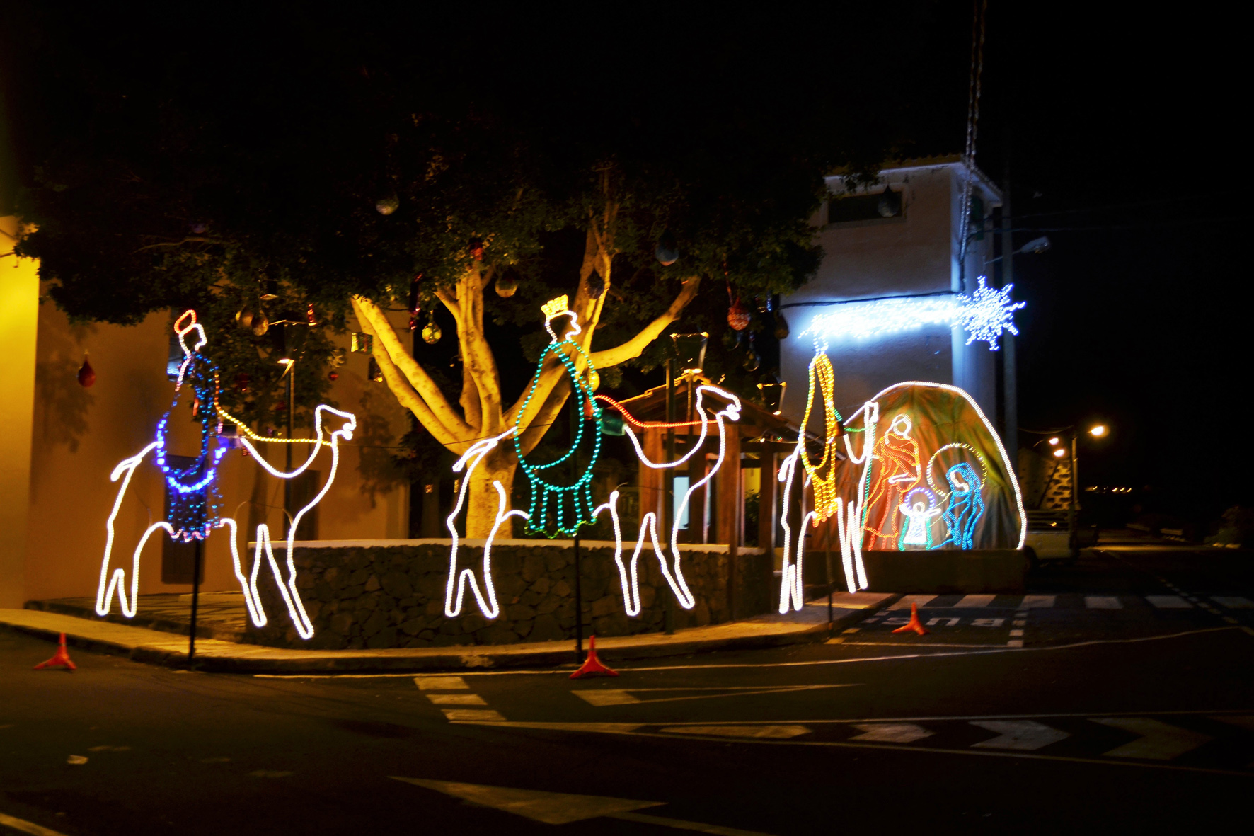 La Frontera organiza un concurso de decoración navideña en las plazas públicas del municipio