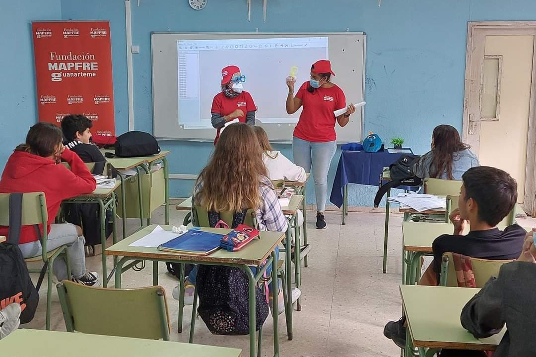 Estudiantes herreños participan en “Azul MARina” una actividad educativa de la Fundación MAPFRE Guanarteme