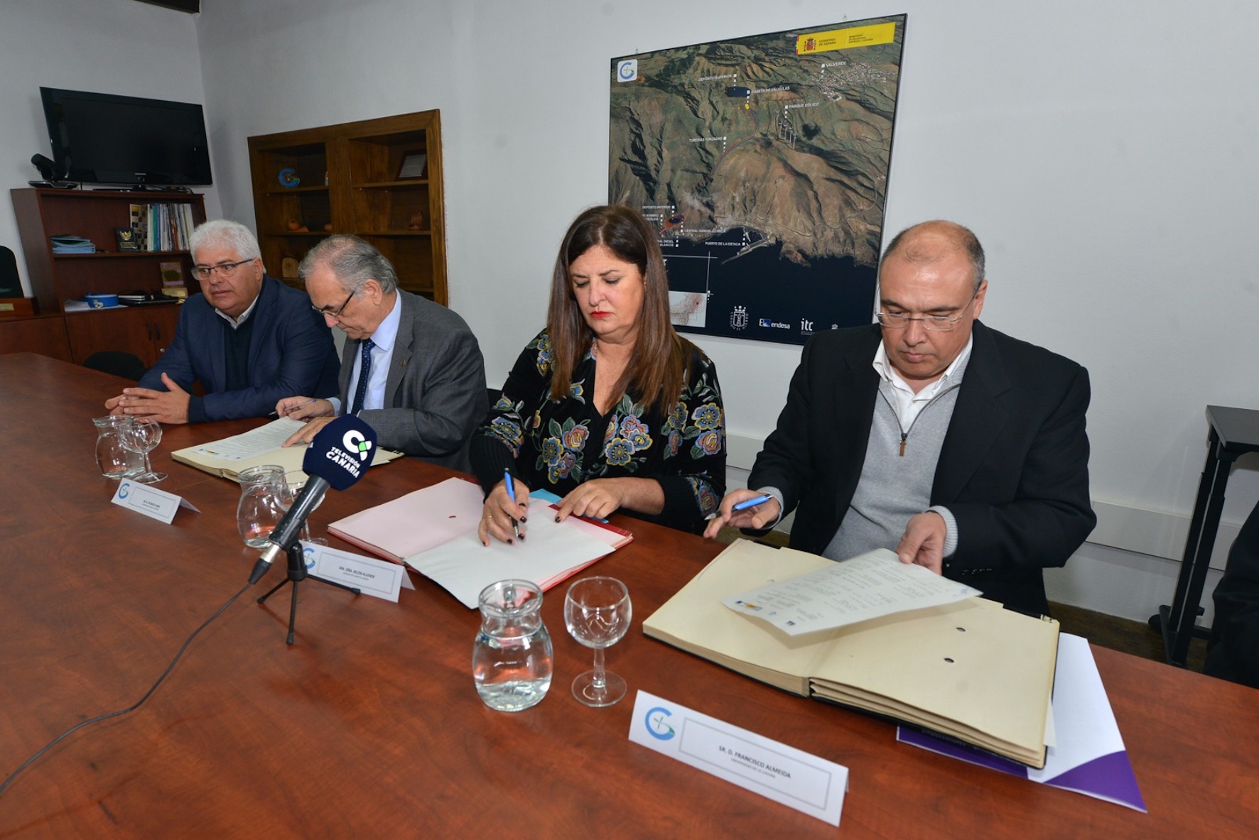 Gorona del Viento, PLOCAN y ULL colaborarán en la investigación sobre la captura de energía del mar en El Hierro