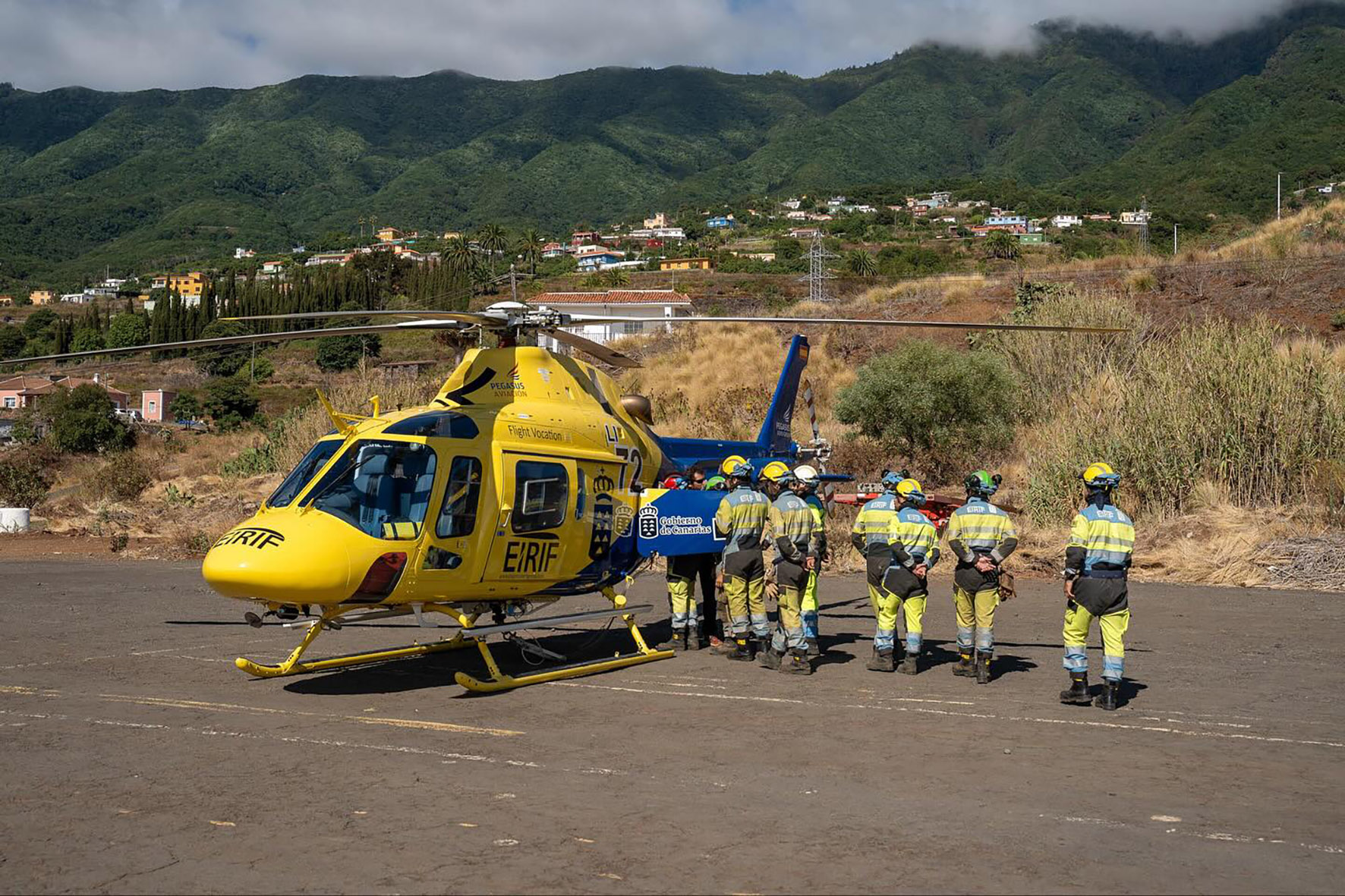 El Gobierno de Canarias incorpora un nuevo helicóptero EIRIF, para la lucha contra incendios forestales en El Hierro