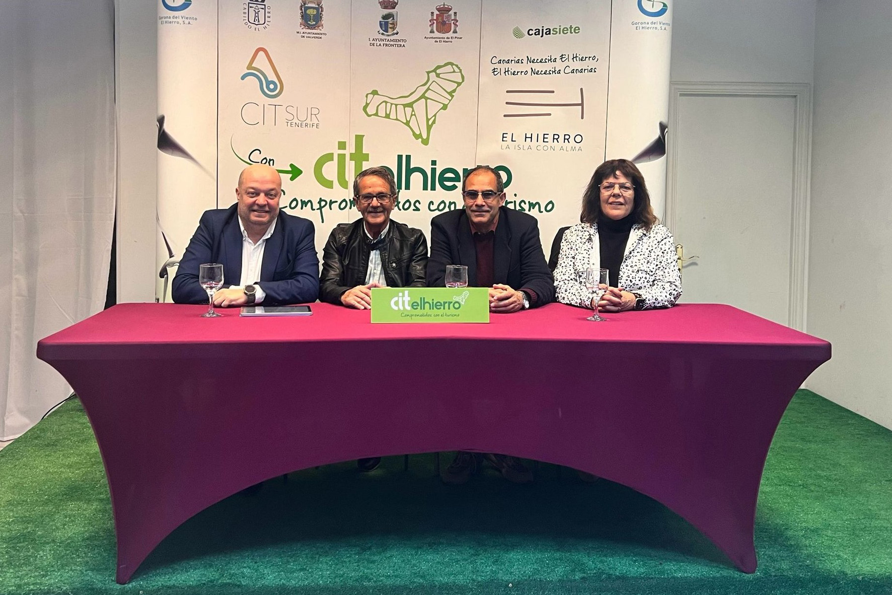 Sanidad ofrece en El Hierro la charla “Presente y futuro de la Salud Pública en Canarias”