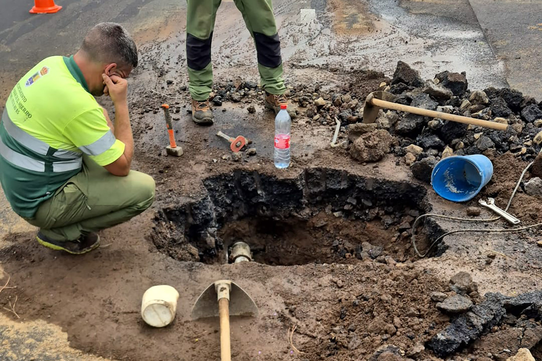 El Ayuntamiento de El Pinar licita nuevas obras para reducir las pérdidas de agua en la red de abastecimiento