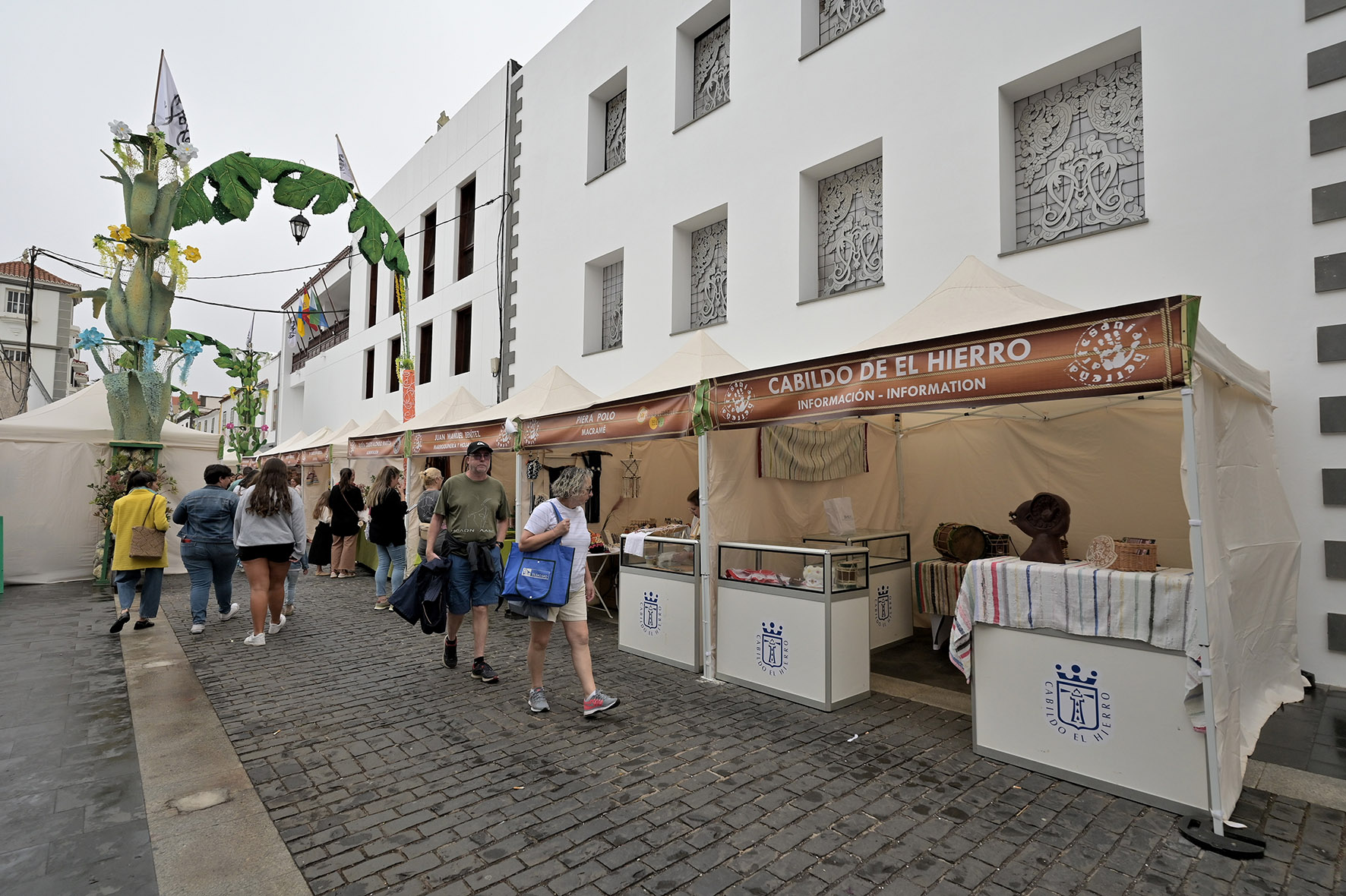 La Villa de Valverde acoge una Feria de Artesanía con motivo de la LXXI Bajada de la Virgen de Los Reyes