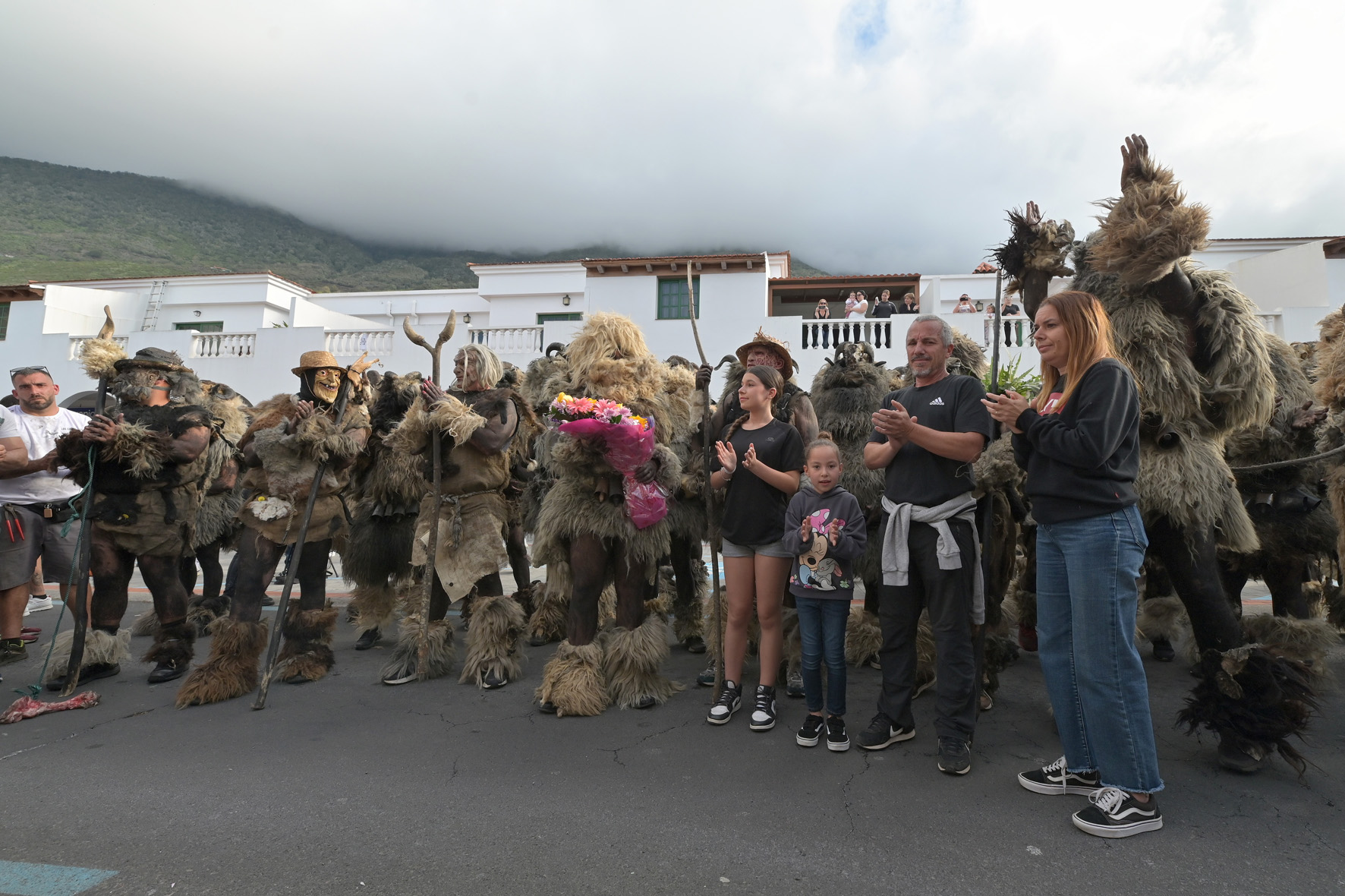 Unos 60 Carneros tomaron las calles de Tigaday este domingo de Carnaval en La Frontera