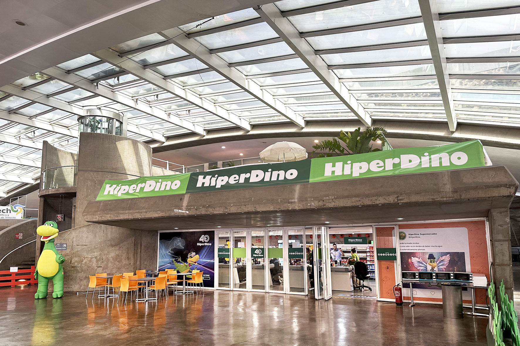 HiperDino instala un supermercado efímero abierto 24 horas durante la Tenerife Lan Party 2025