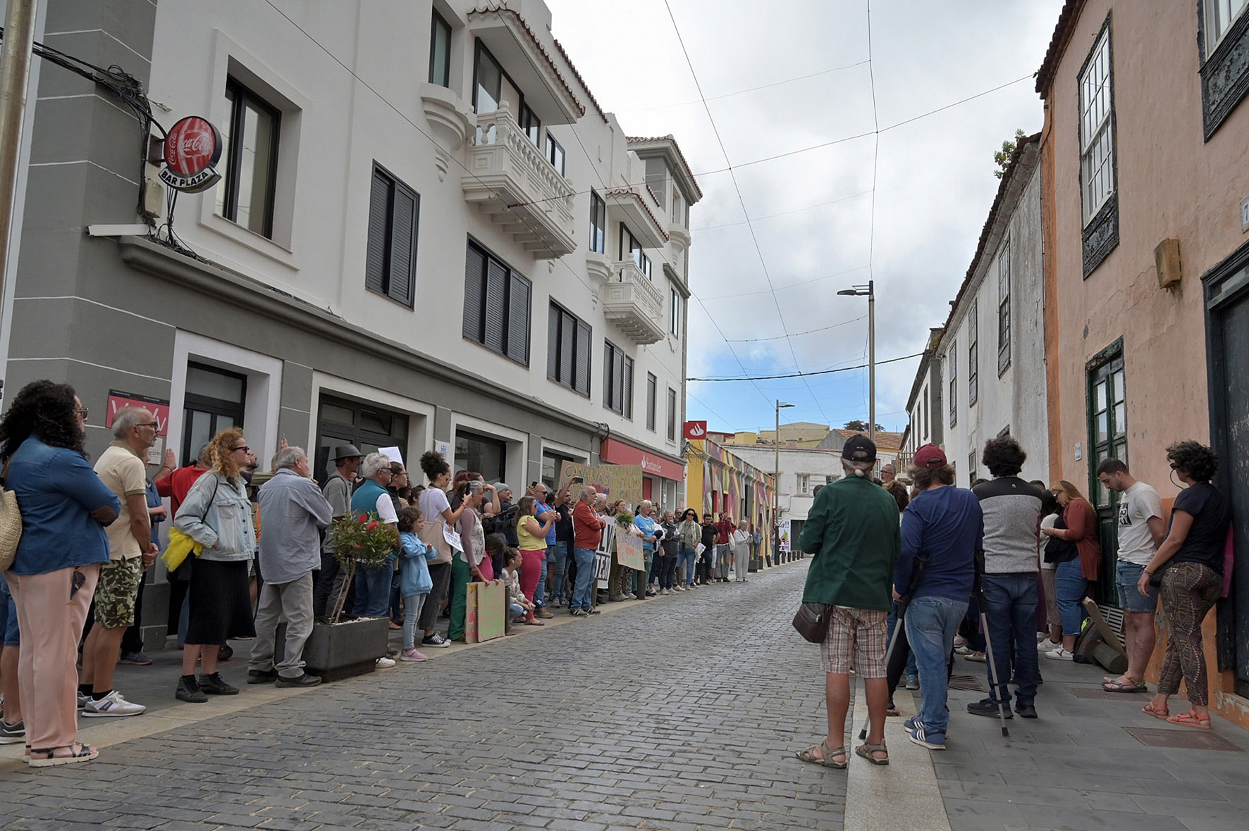 Colectivos convocantes animan a los ciudadanos de El Hierro, a participar este domingo en la concentración “Canarias Tiene Un Límite” en la isla