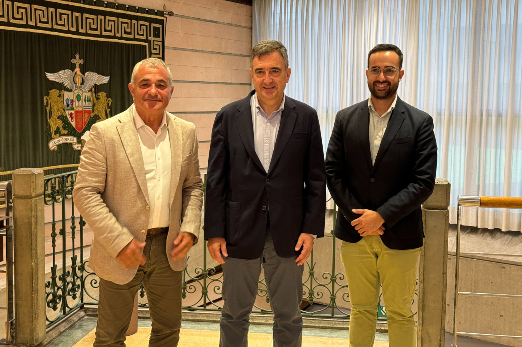 AHI consigue el respaldo del PNV en el Congreso y Senado para exigir la  participación de El Hierro en la gestión del futuro Parque Nacional Marino