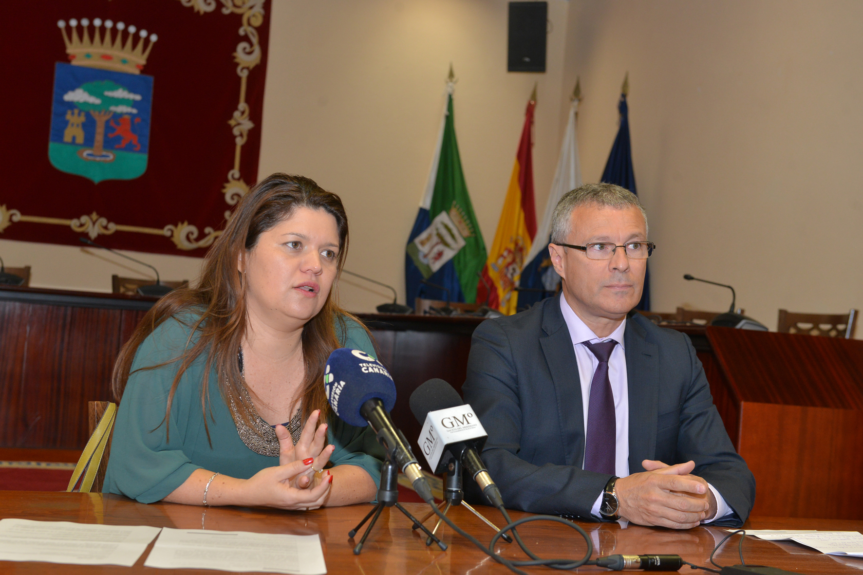 Cabildo y Fundación CajaCanarias presentan el programa de formación empresarial 2018 “Dinamiza El Hierro”