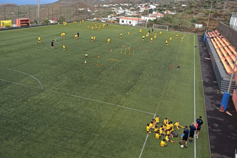 El Pinar acoge el campus de fútbol de la UD Las Palmas