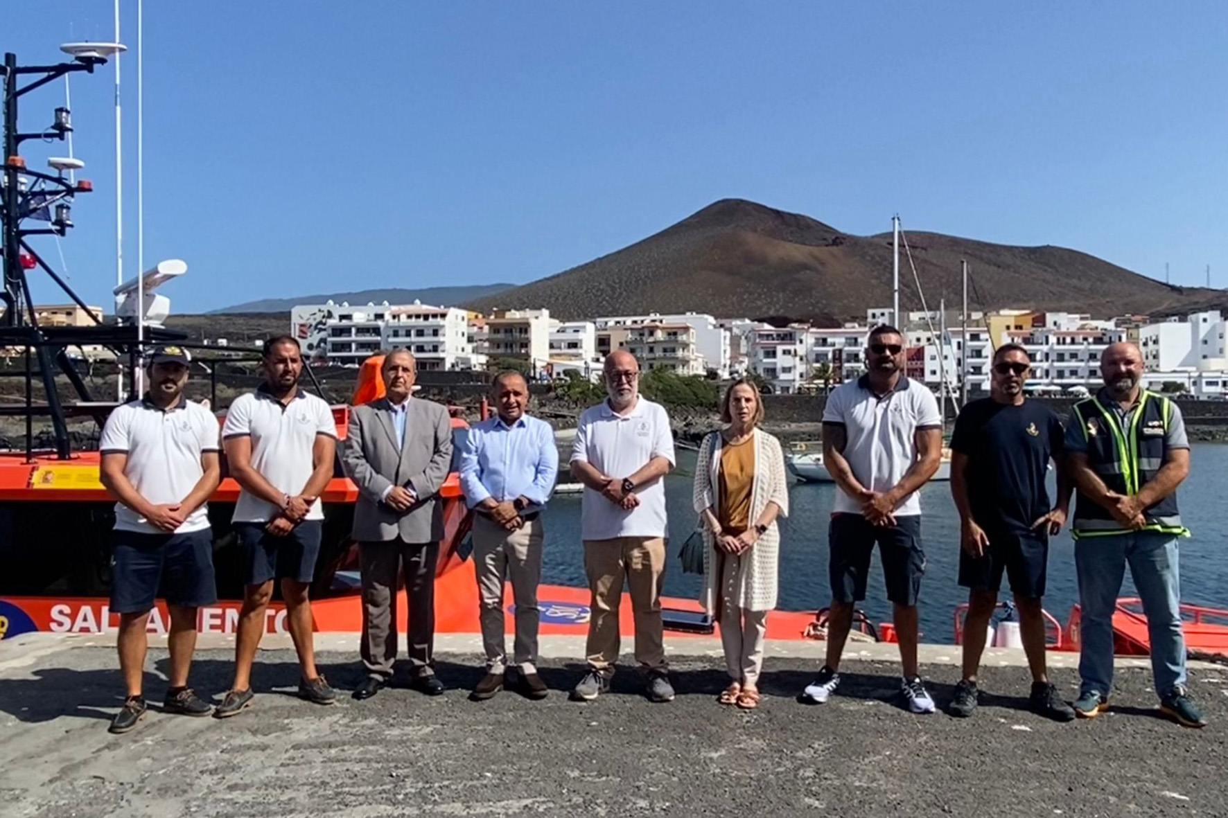 Salvamento Marítimo presenta oficialmente la nueva embarcación de salvamento con base en El Hierro, la Salvamar Navia