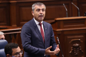 Domínguez asegura que el Gobierno de España tiene “intereses” para no cerrar las fronteras en Canarias