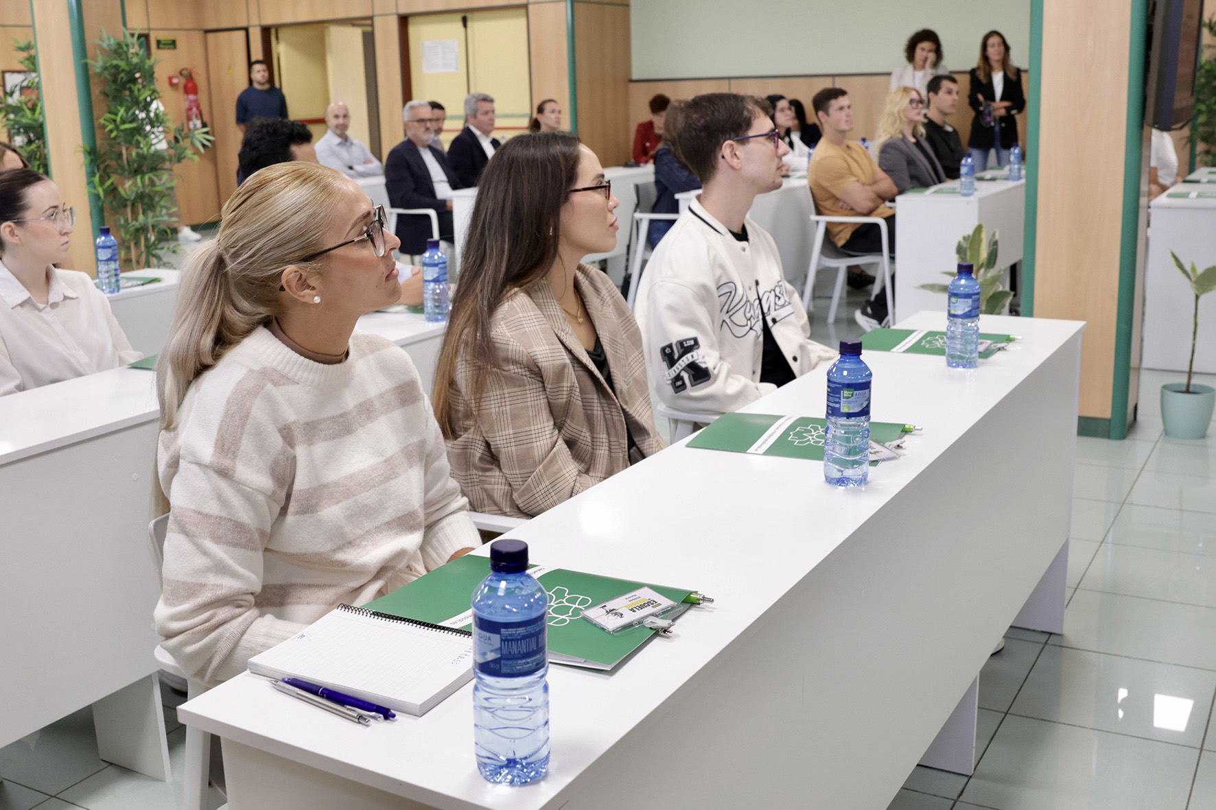 HiperDino pone en marcha una nueva edición de la Escuela de Mandos