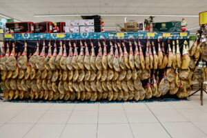 HiperDino lanza una nueva promoción de productos de Navidad con grandes descuentos