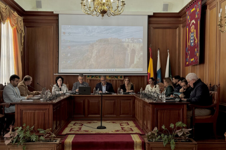 El Ayuntamiento de Valverde aprueba los presupuestos municipales 2026, que ascienden a 10,6 millones de euros