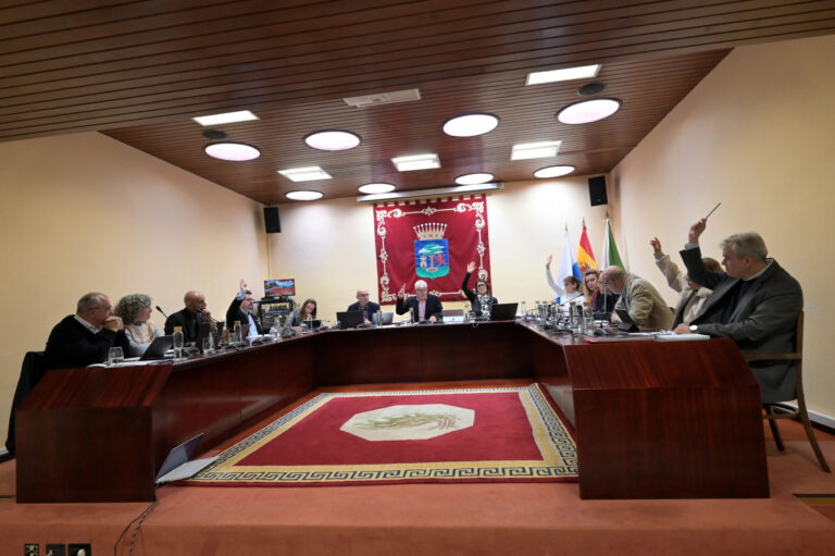 El Cabildo de El Hierro aprueba un Presupuesto para 2026, de más de 65 millones de euros