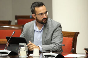 El Hierro se juega su futuro: las siglas o nuestra gente