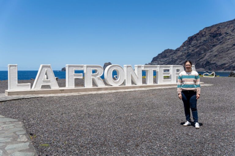 La Frontera renueva sus letras gigantes en el mirador de Puntagrande con un diseño más resistente y sostenible