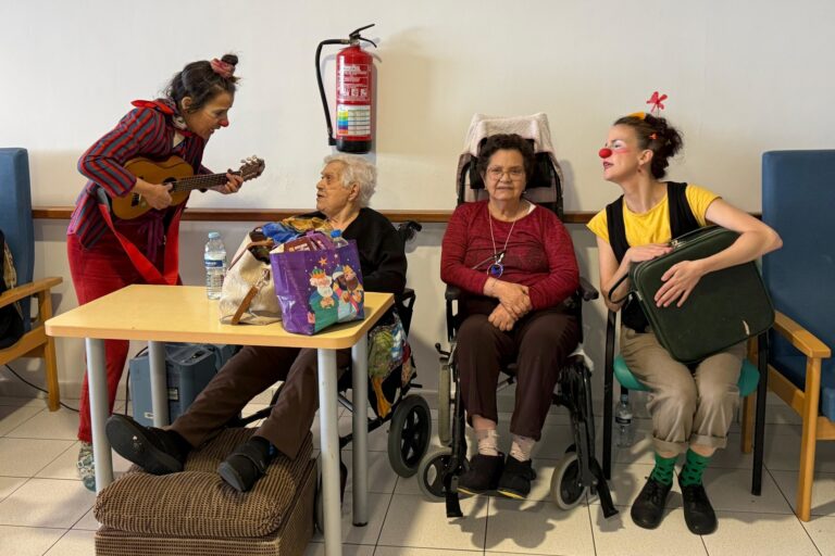 El Cabildo de El Hierro promueve el proyecto “Intervención Clown” en Centros Sociosanitarios y Residencia de Mayores de la isla