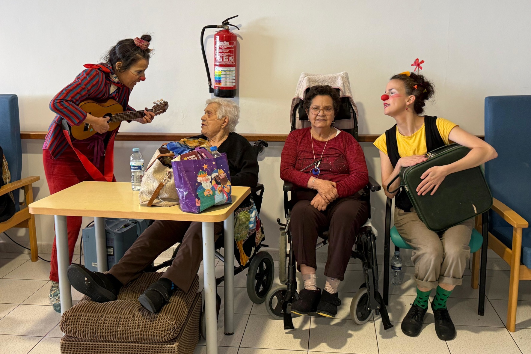 El Cabildo de El Hierro promueve el proyecto “Intervención Clown” en Centros Sociosanitarios y Residencia de Mayores de la isla