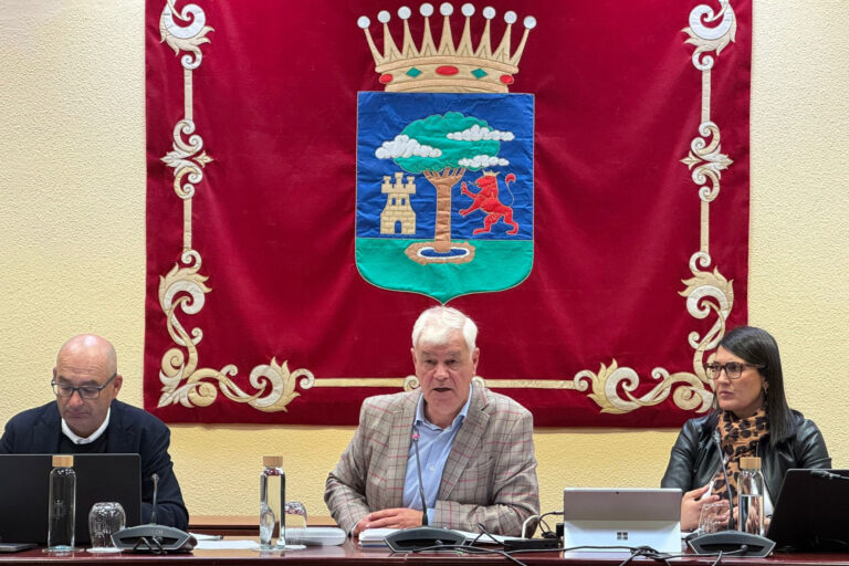 El Cabildo asegura que el bloqueo de la modificación de crédito de 18 millones  de euros condiciona la financiación de inversiones clave para la isla
