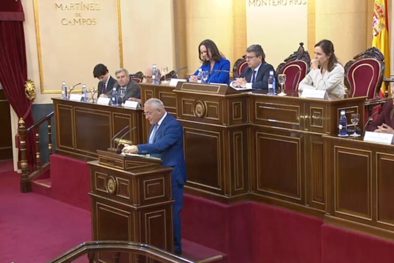 Javier Armas traslada a María Corina Machado, en el Senado, un mensaje esperanzador y pide elecciones libres en Venezuela