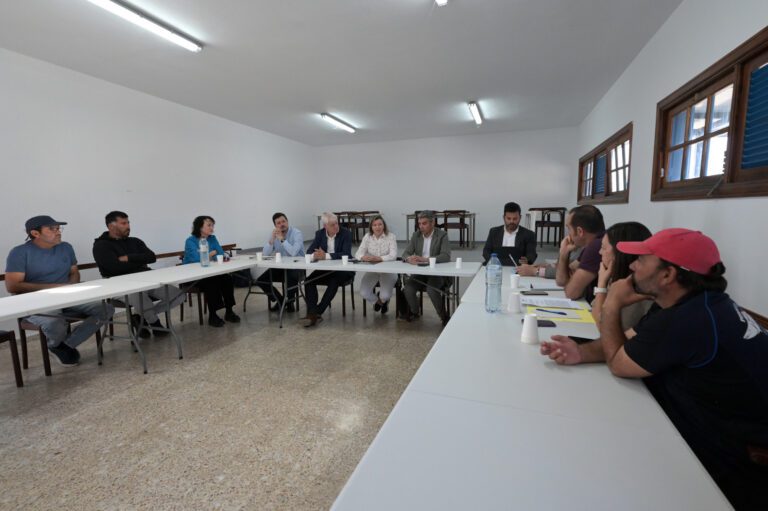 La secretaria general de Pesca del Gobierno de España se reúne con el sector de la pesca profesional de El Hierro