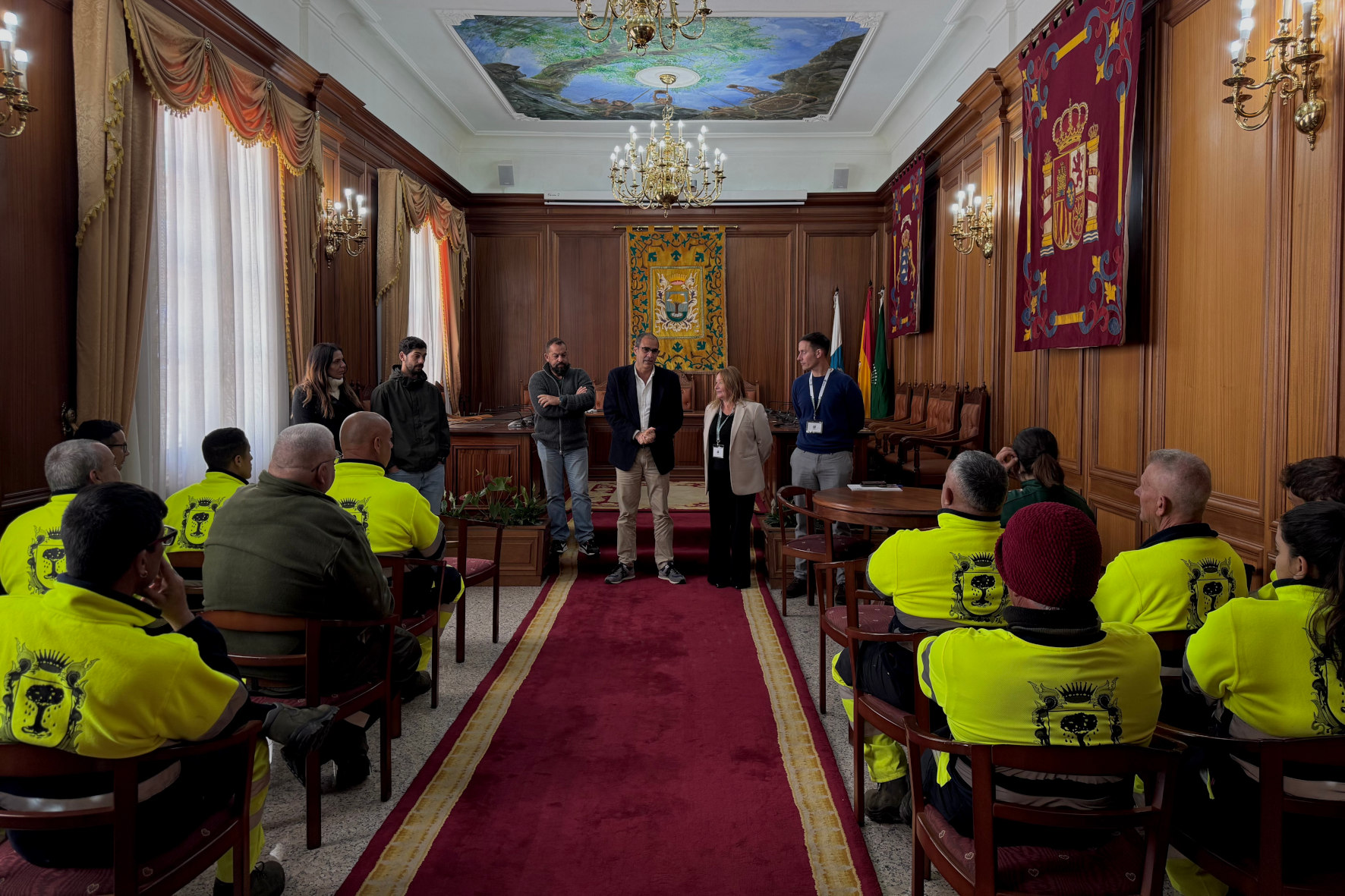 Valverde pone en marcha un plan para reforzar la limpieza e higiene urbana en el municipio