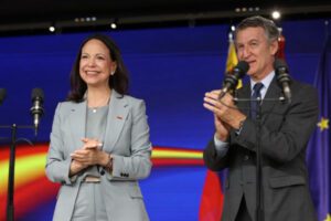 Crónicas pretéritas: Gira europea de María Corina Machado