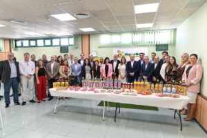 HiperDino lanza la iniciativa “Desde Canarias mirando al futuro” un proyecto que aglutina a las empresas canarias y sus productos