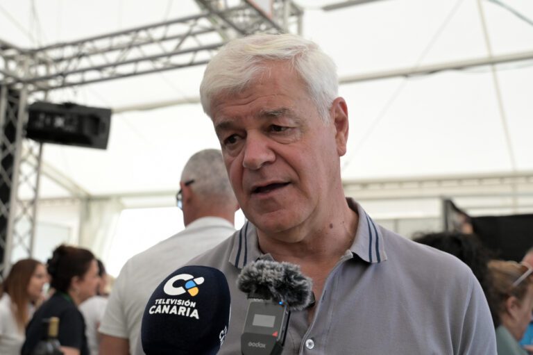 Armas no asistirá a la recepción del Papa León XIV en Tenerife
