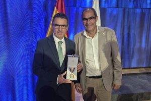 El Club Deportivo In Corpore Sano de El Hierro recibe la Medalla de Oro de Canarias