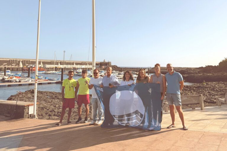 La Restinga iza por décimo año consecutivo la Bandera Azul
