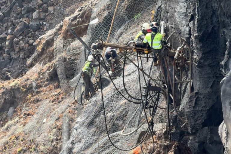 El Ayuntamiento de Valverde ejecuta las obras de emergencia de El Pozo de Las Calcosas pese a que “el Cabildo siga sin gestionar la subvención aprobada”