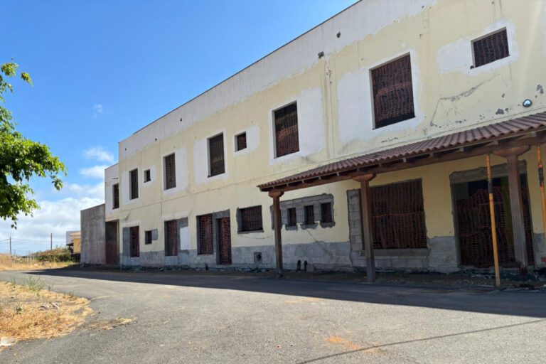 El Cabildo licita dos nuevas actuaciones para la reforma de la Residencia de Mayores de Frontera