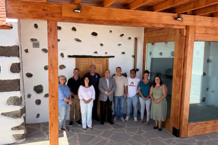 El Ayuntamiento de El Pinar finaliza las obras del espacio expositivo de la Cruz de Las Casas