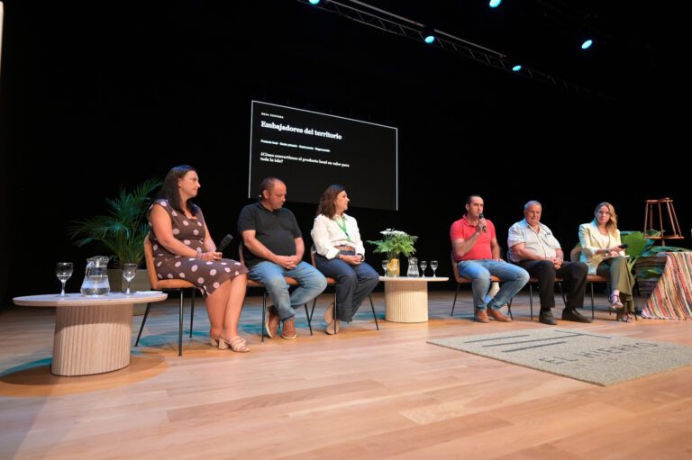 El Cabildo de El Hierro celebra la jornada “El Hierro Regenera – Conocer – Cuidar – Devolver” en el Día Mundial del Turismo