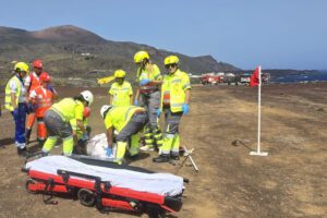 El Aeropuerto de El Hierro recrea un accidente aéreo para analizar la coordinación y tiempos de respuesta ante emergencias